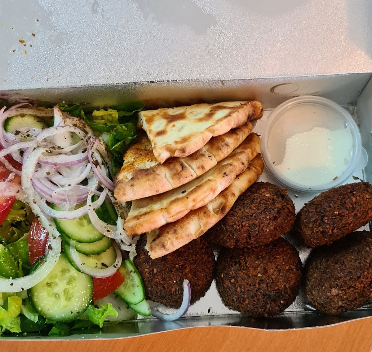 I Sitzia Tou Mavrou Souvlaki Platres-10