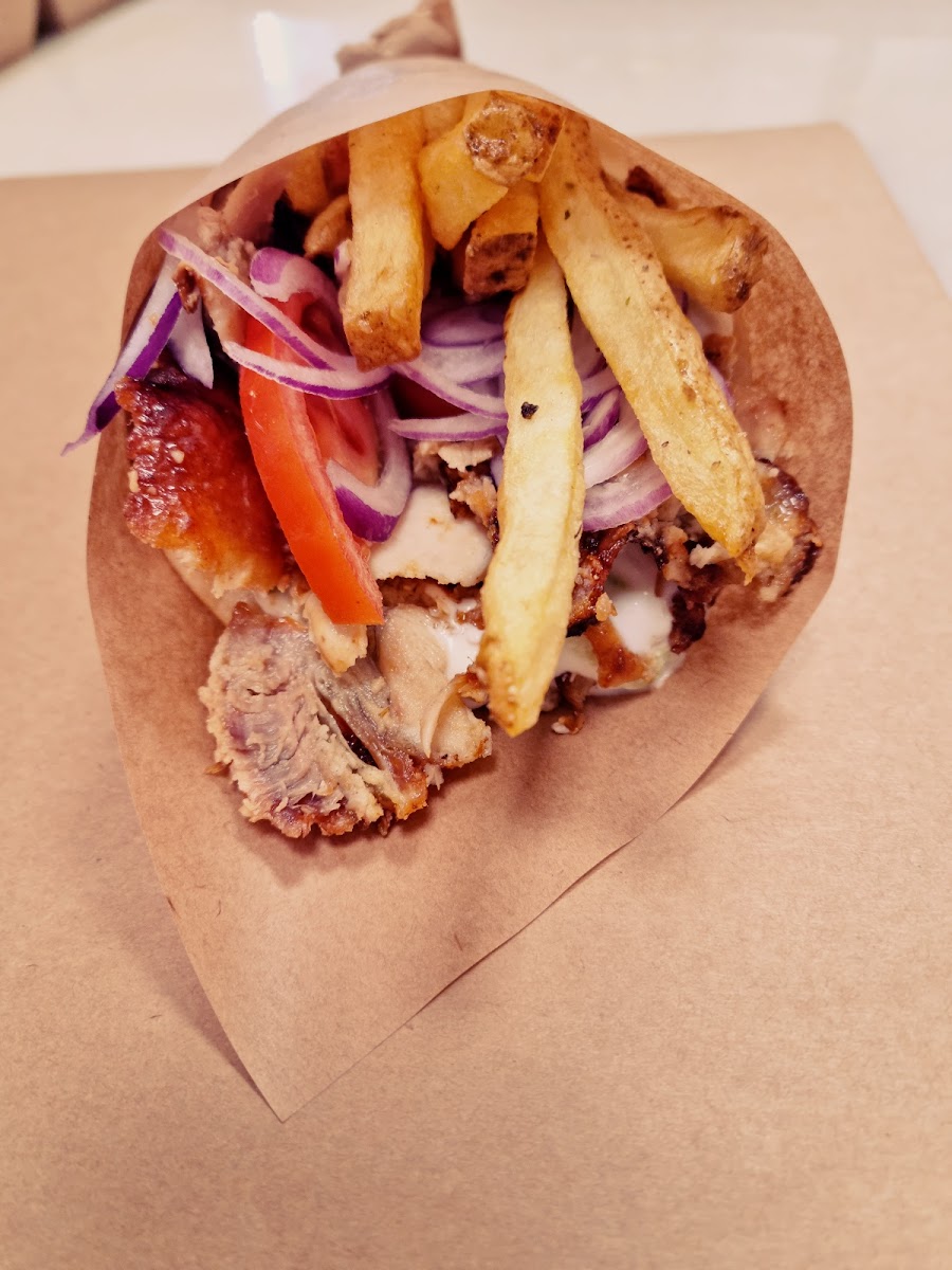 I Sitzia Tou Mavrou Souvlaki Platres-2